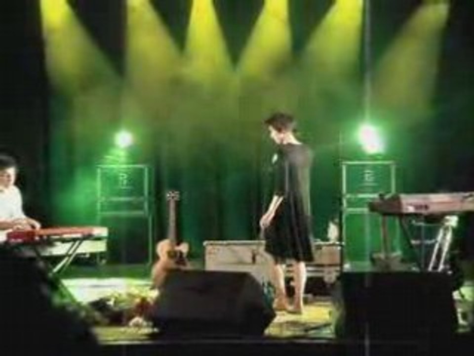 Земфира-Возьми меня (Анапа, 27.08.2008)22