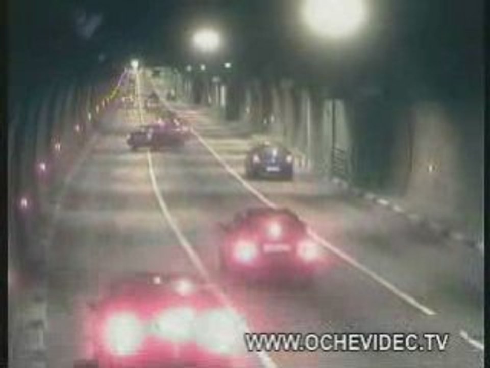 crashs de voiture dans un tunel