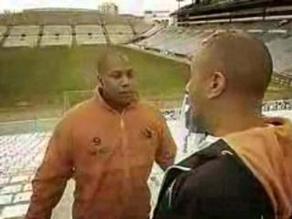 LA SWIJA "AU SOURIRE LEVANT" DANS LES BACS.!! AU STADE Yé