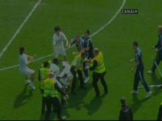 bagarre Patrice EVRA(manchester) VS Jardiniers(chealse)