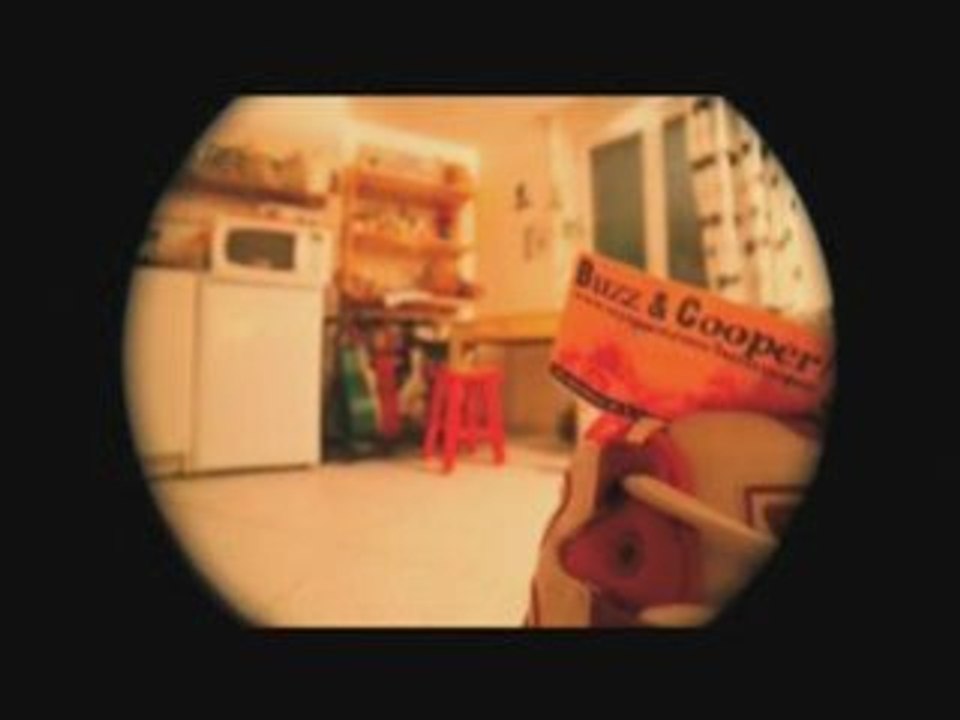 Une Petite Baignade - Buzz&Cooper