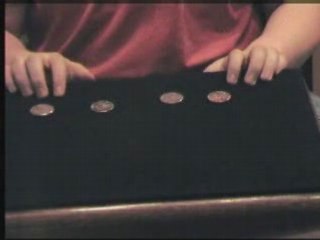 Pièces a travers la table