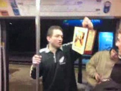 les ravages de l'alcool : Chantons faux dans le train