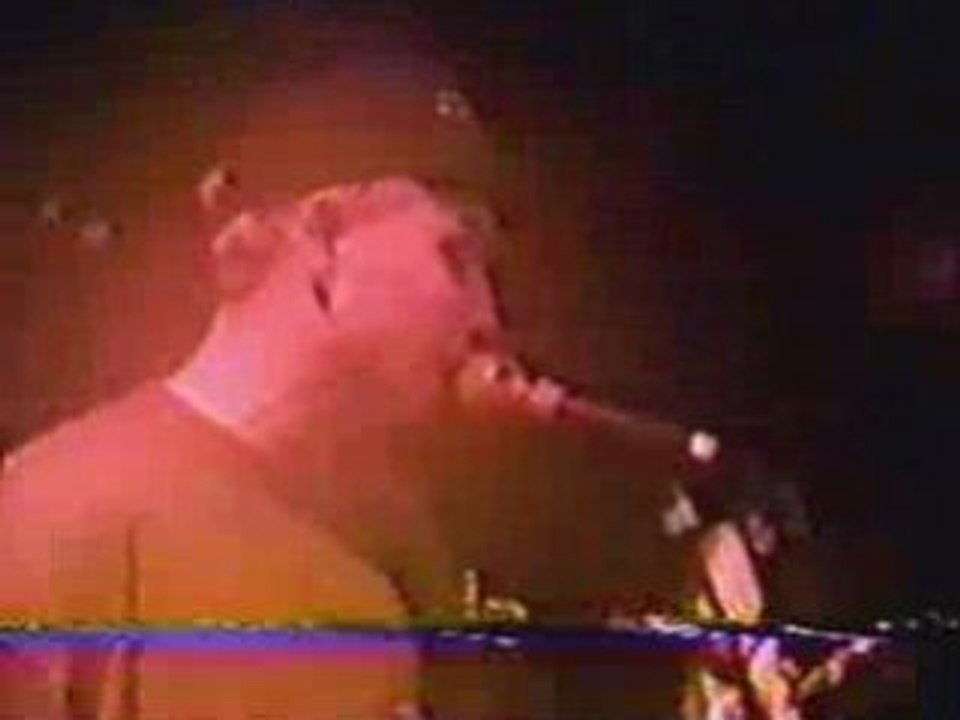 03 Blink-182 - Sometimes (live from soma san diego 1995)