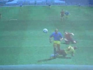 Pichenette que j'ai faite sur PES 4 sur PC fasse a Casillas