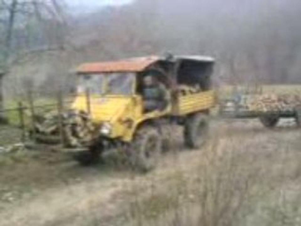 Unimog transport de bois