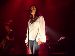 Jenifer chante Nos futurs à Albert