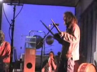 Tak B'Hazard Orchestra: L'ode à la tige frémissante