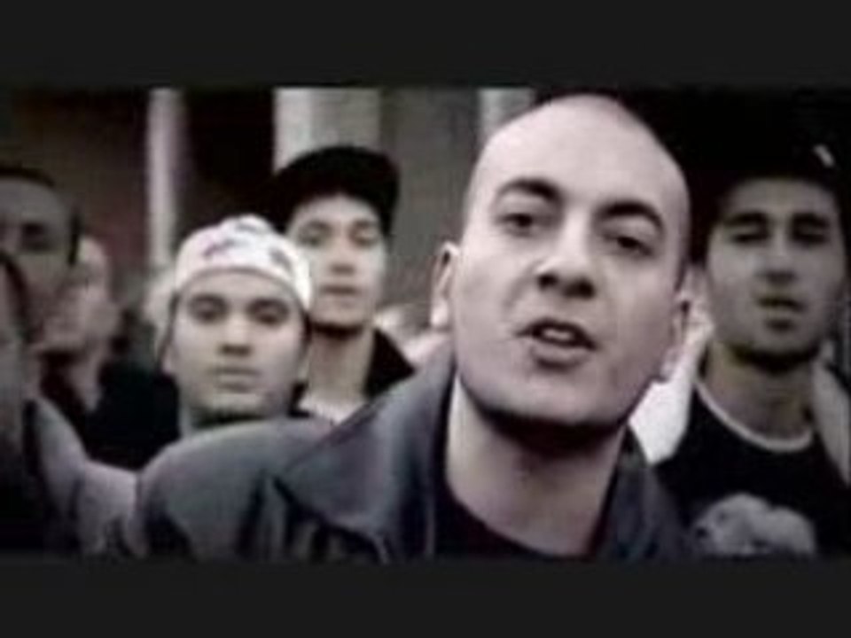 Fuchs ft.Sansar Salvo-Öldü Sanma