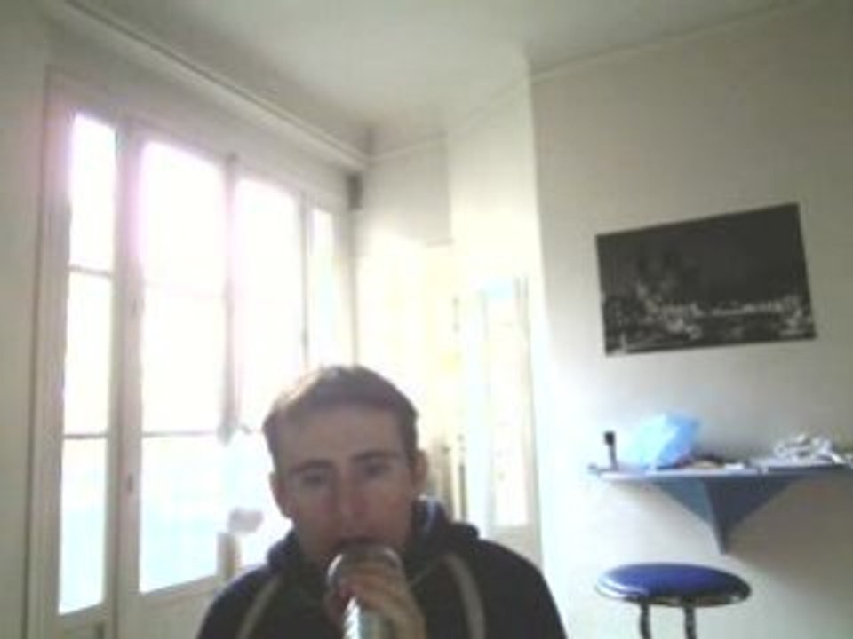 Wiwi égratigne "Caline divine"