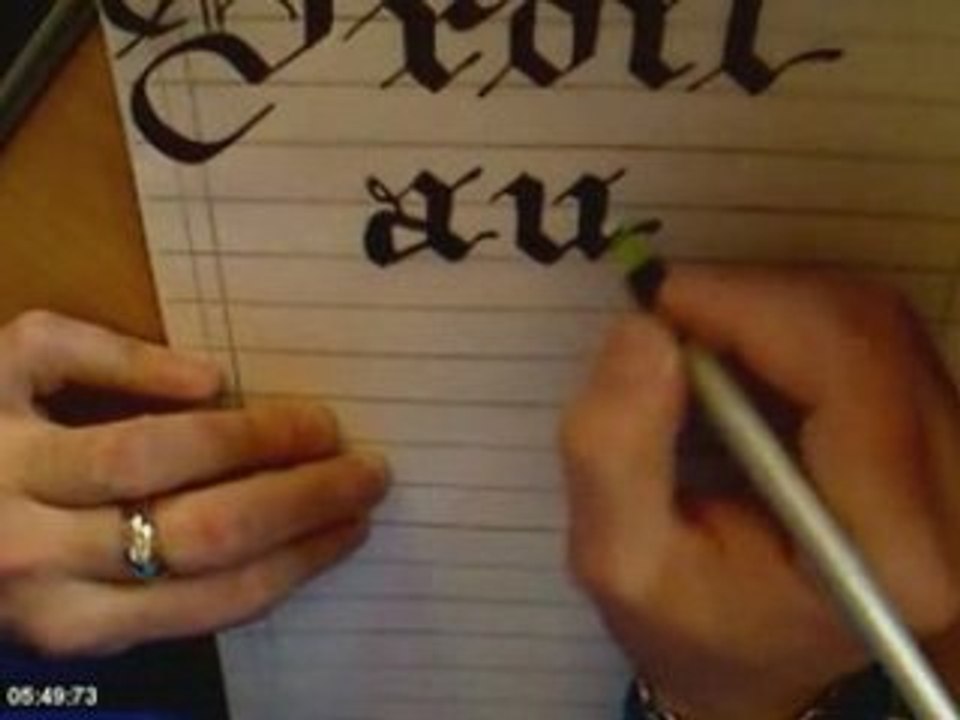 "Droit au But" 1/2 : Calligraphie gothique.