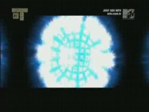 Nükhet Duru - Yalniz Daha Iyiyim Yep Yeni 2009 Video KLIp