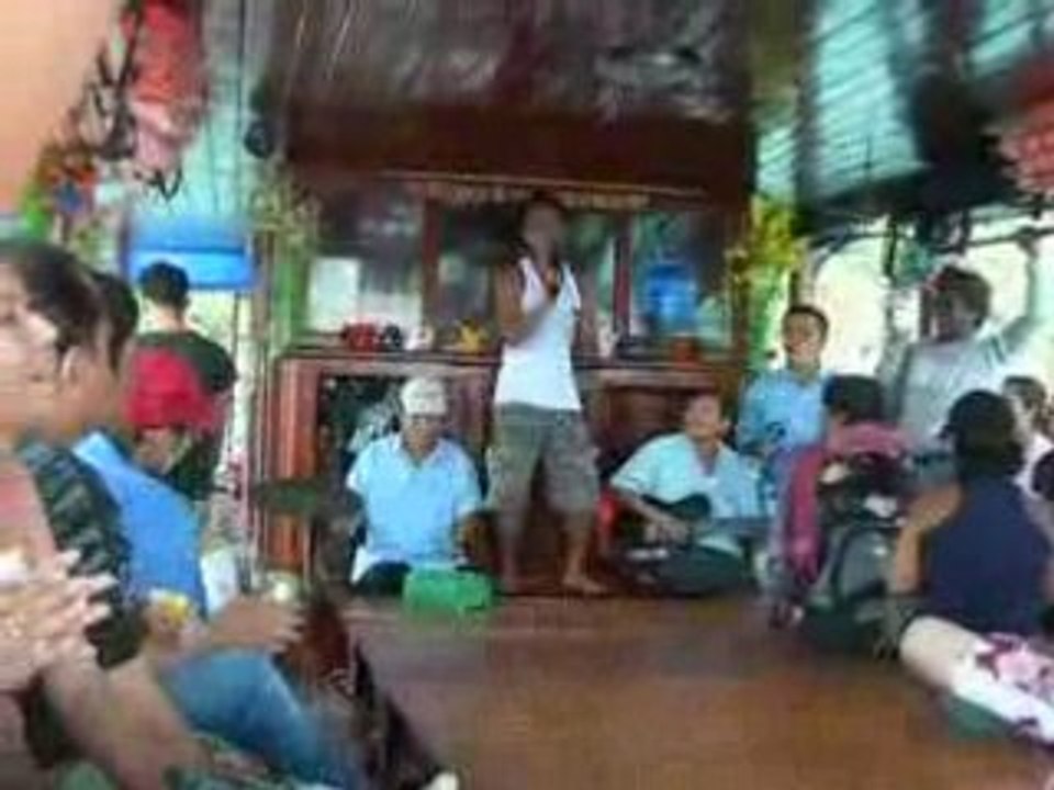 Spectacle sur le bateau à Nha Trang 3