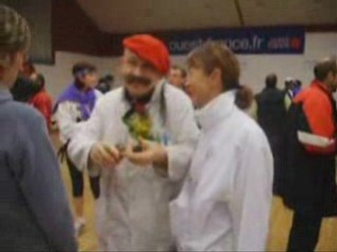 mario et son petit vélo dans la course à Thorigné fouillard