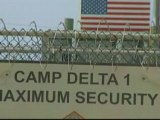 Obama orders Guantanamo closure