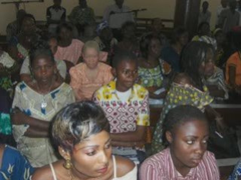 Tourments d'amour, Chris Kayath et les "Langues de Feu"