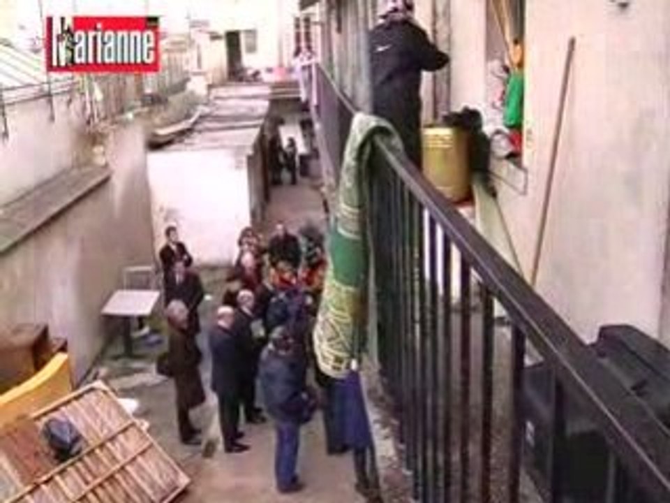 La visite des taudis d'Aubervilliers