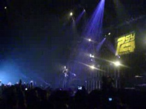 Concert Psy 4 - Inaya partie 1