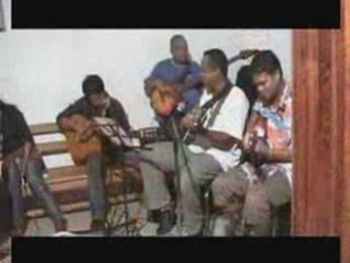 Zanaka iraky ny Ray - VHF