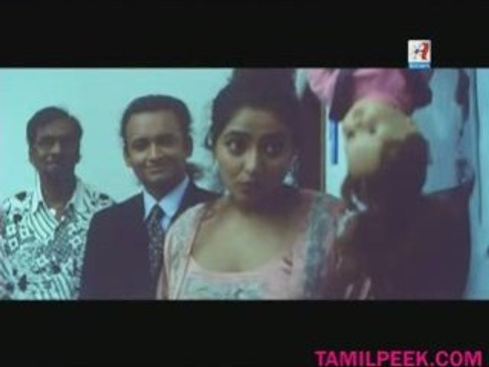 ACTRESS NADIGAI 003