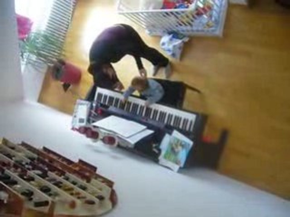Playing the piano with Anita