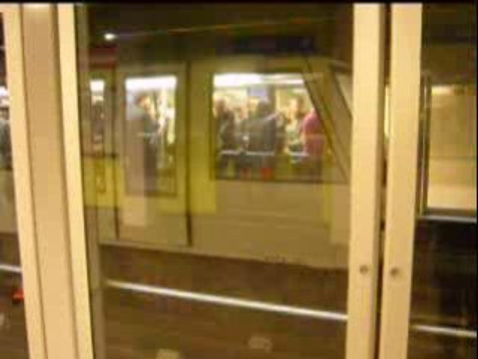 M2 Lausanne Flon