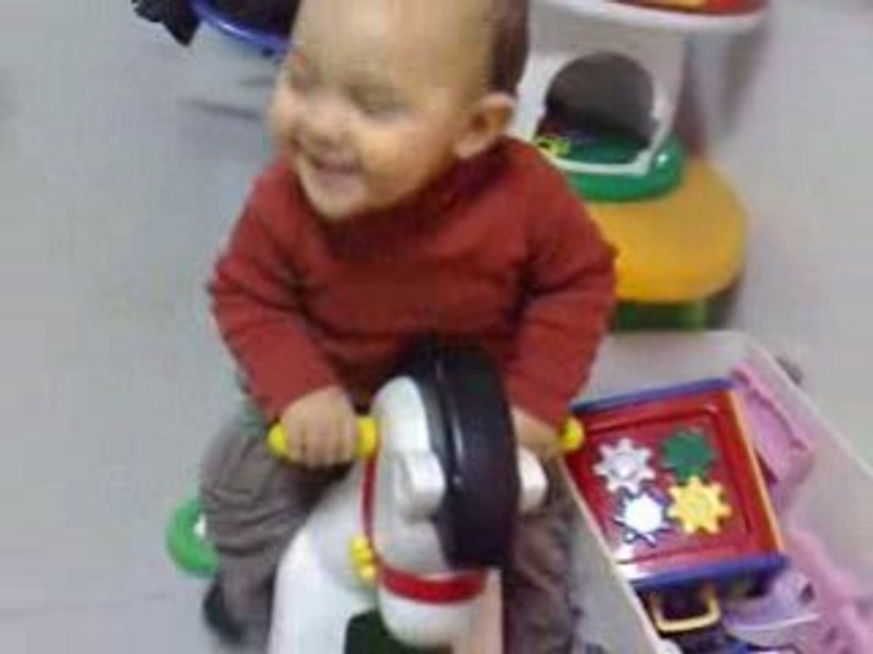 nono s'est fait soigné son bob au coude