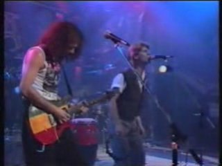 Carlos Santana > Drum Jingo Before We Go (Live)