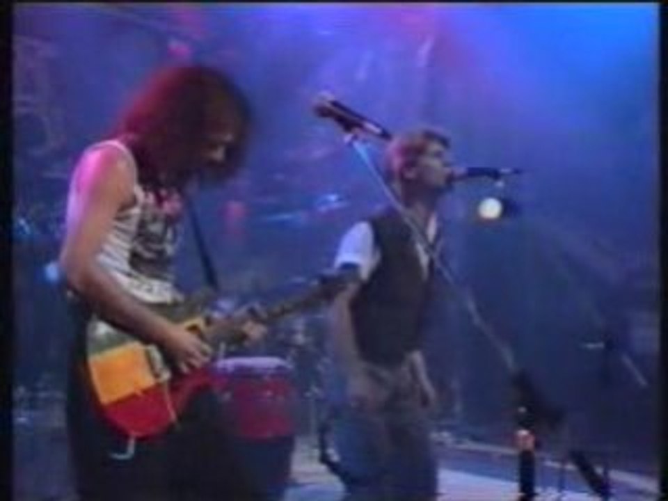 Carlos Santana > Drum Jingo Before We Go (Live)