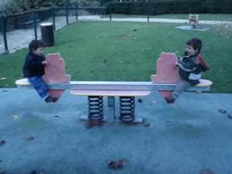 La bascule dans le parc