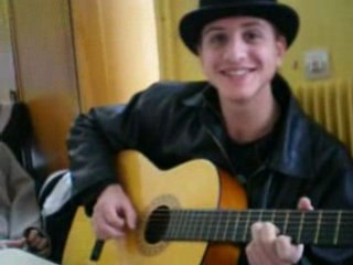 impro guitare, chant "La princesse"