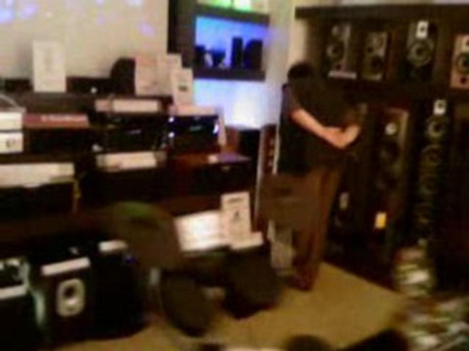 ALBERT A LA BATTERIE