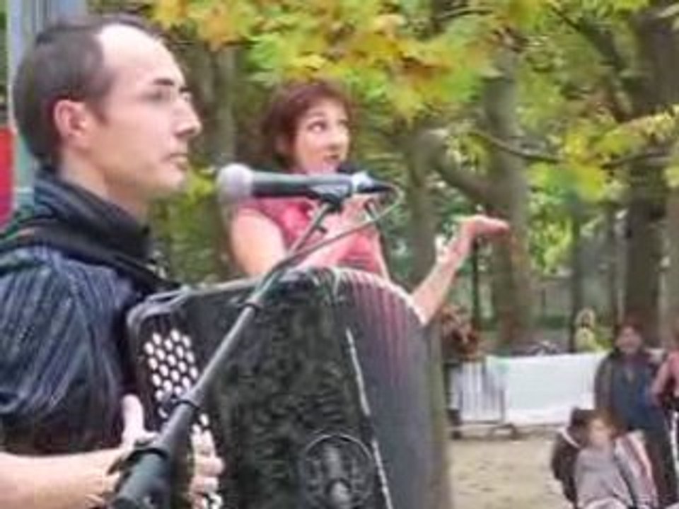 La Mauvaise Réputation chante « Brave Margot »