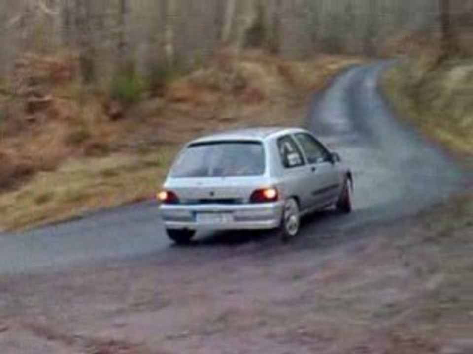 essai clio groupe A 5