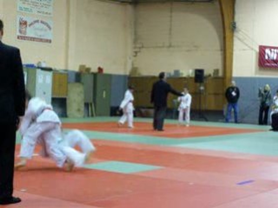 1er combat  de judo d'axel