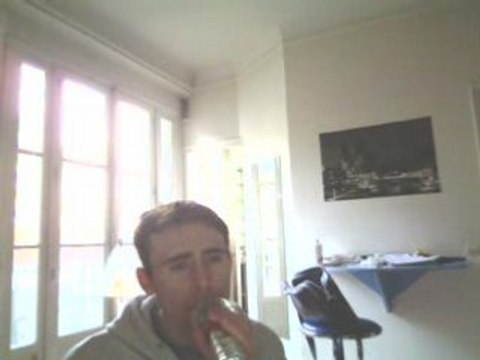 Wiwi égratigne Rappelle toi Candy