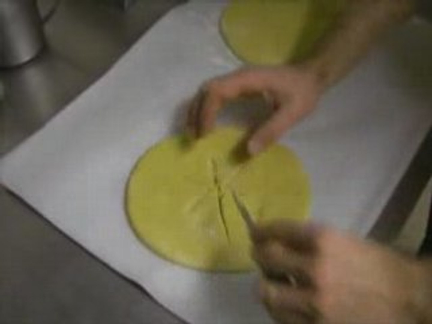 Recette Du Soleil De Marcillac Une Fouace Aveyronnaise Video Dailymotion