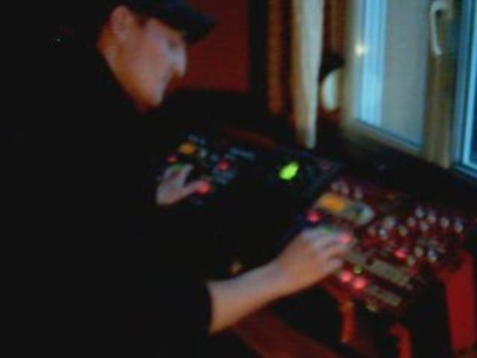 Farfadet sur electribe korg emx et esx Arachtatek