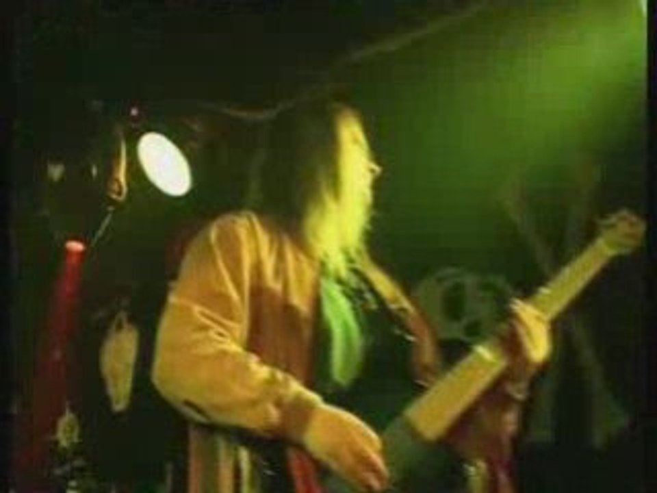 Low blow by BB BlackDog Live at the Snooty Fox 121008