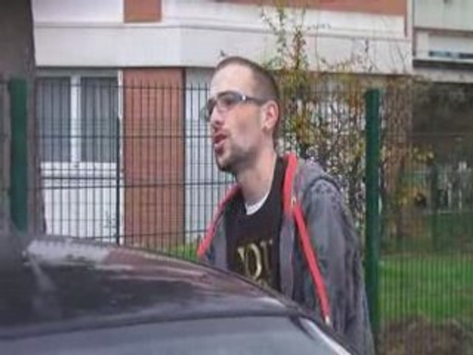 Clip quelqu' un de pas special - Kév1