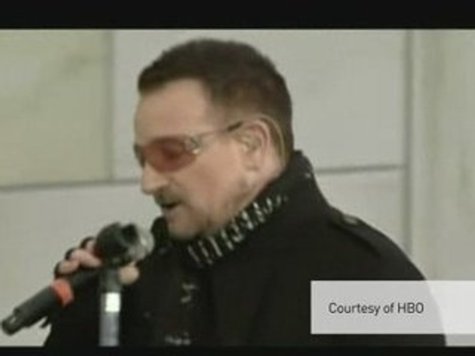 Obama sings along at star-studded pre-inauguration concert - video