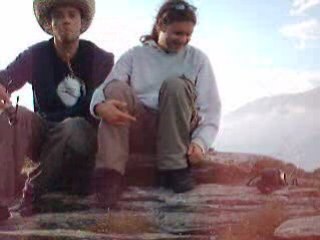 Regis et son pote font de la photos