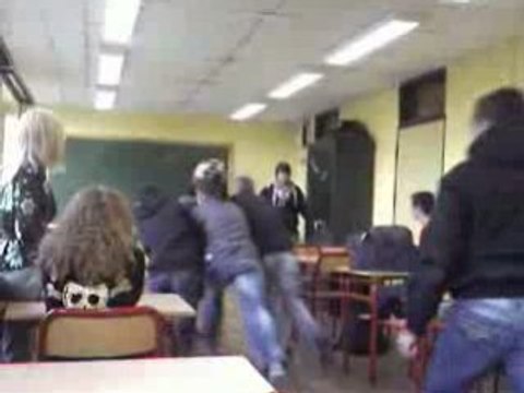 Grisou - Cascade en classe