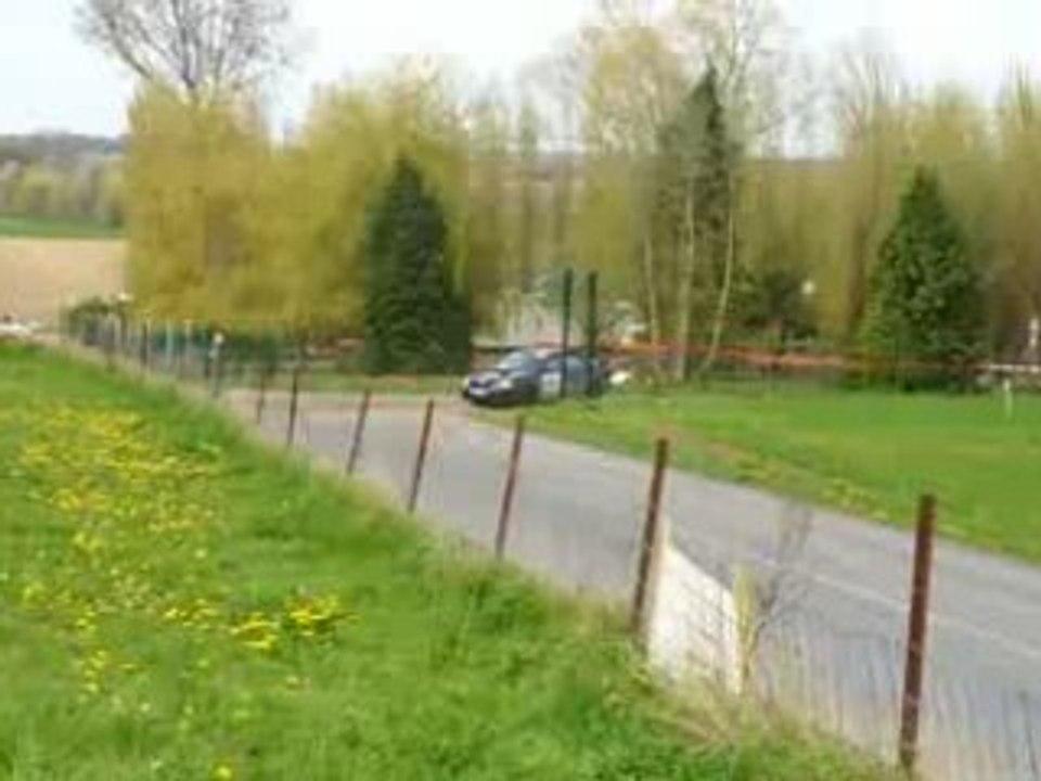 SUBARU 000 EN TRAVERS