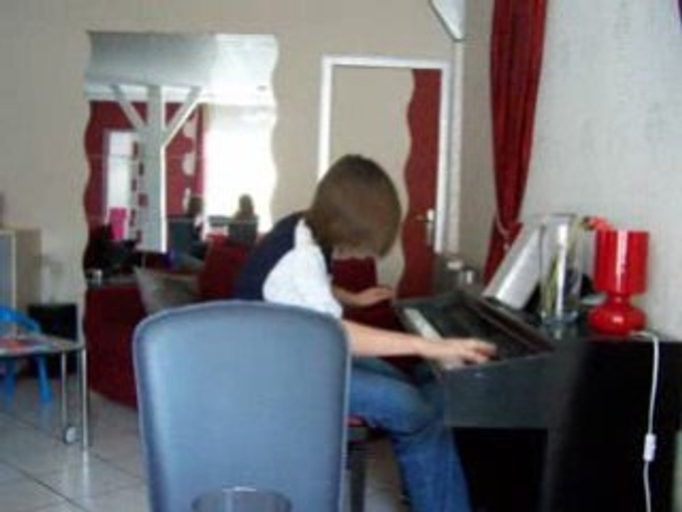 jm au piano