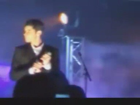 Gael Garcia chante pour l'Association Grégory Lemarchal