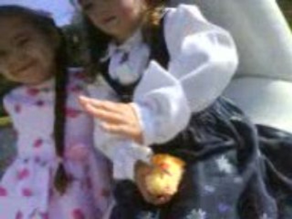 Sarah und Jasmin auf dem Olympiasee 2