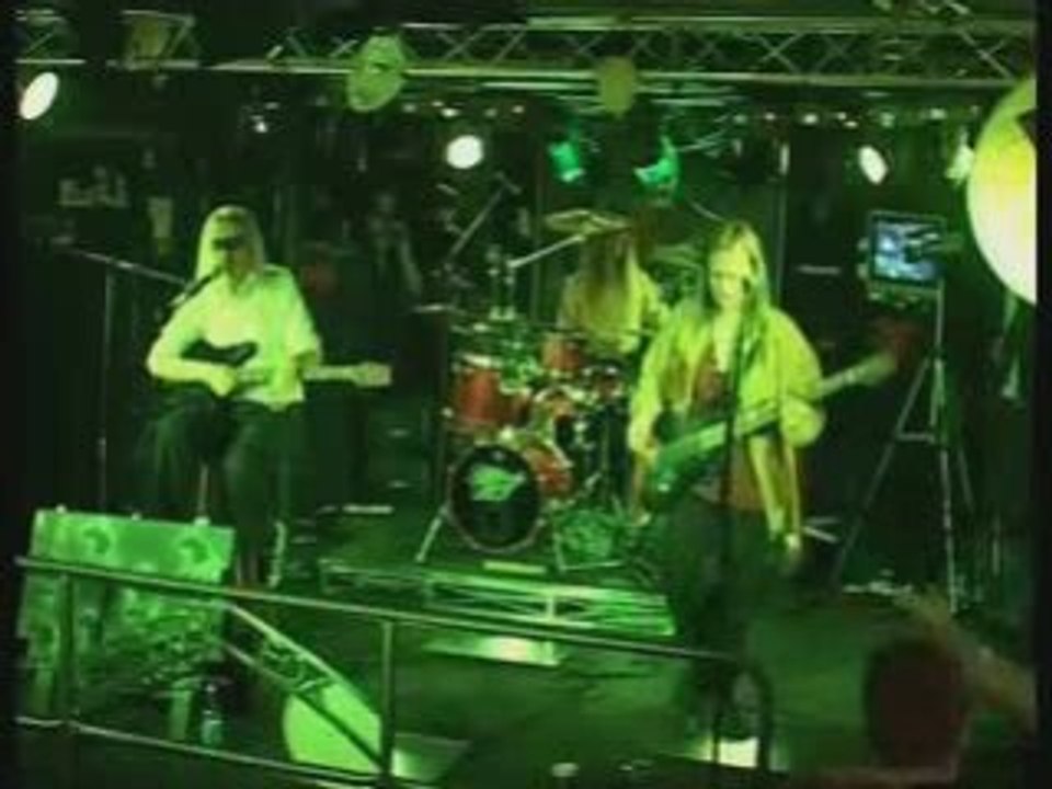 Good people by BB BlackDog Live at the Snooty fox, 240808