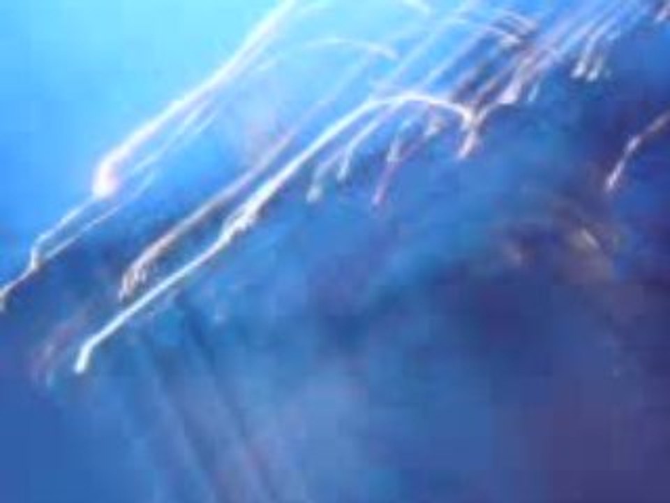 Clem' qui joue de la batterie a l'atelier Rock