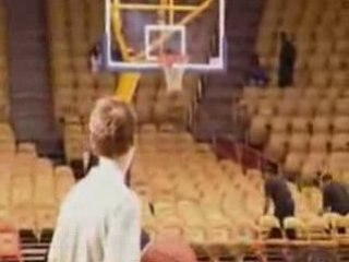 Lebron James Shoots milieu terrain